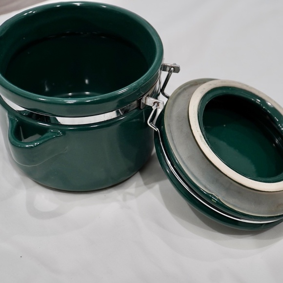 Glass Forest Green Air Tight Container with hinge - Picture 5 of 13